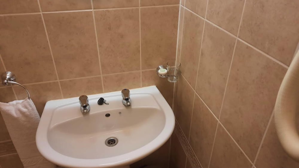 Hotel 1843 Reading 59/60