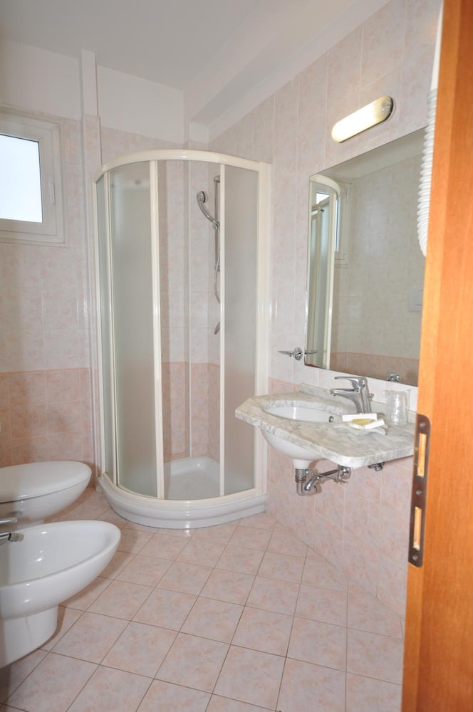 Hotel Adriatic & Beauty 37/37