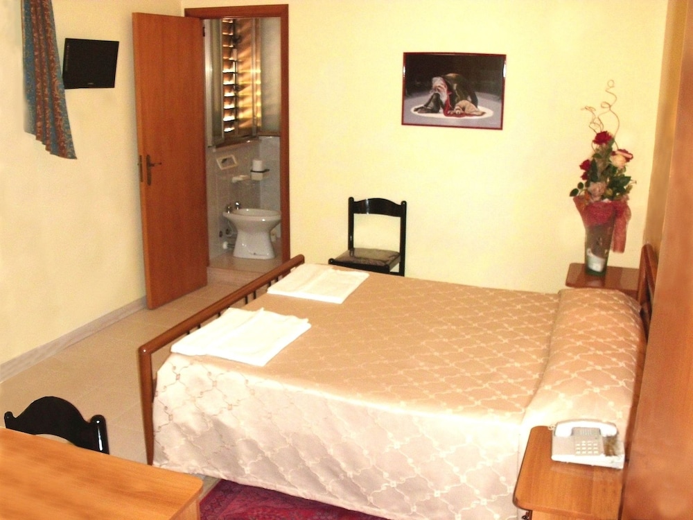 Cordial Hotel 11/33