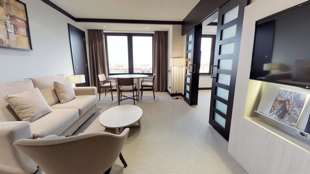 MELIA BARCELONA SARRIA 37/63
