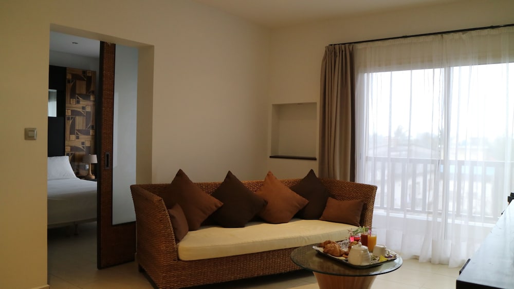 Calypso Hotel 39/61