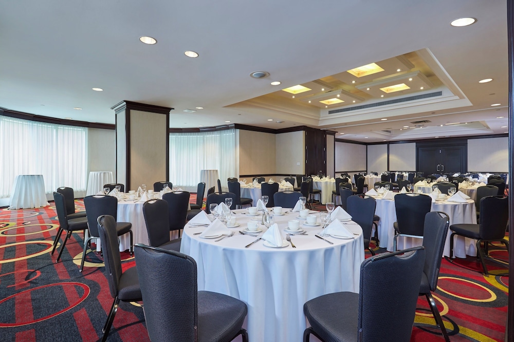Hyatt Regency Toronto Hotel 55/63