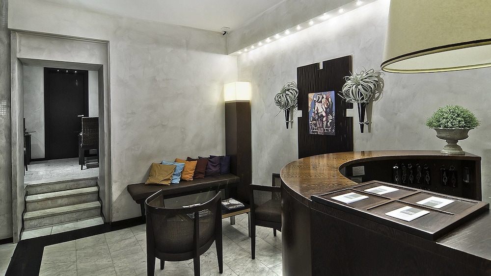Intown Luxury House 45/55