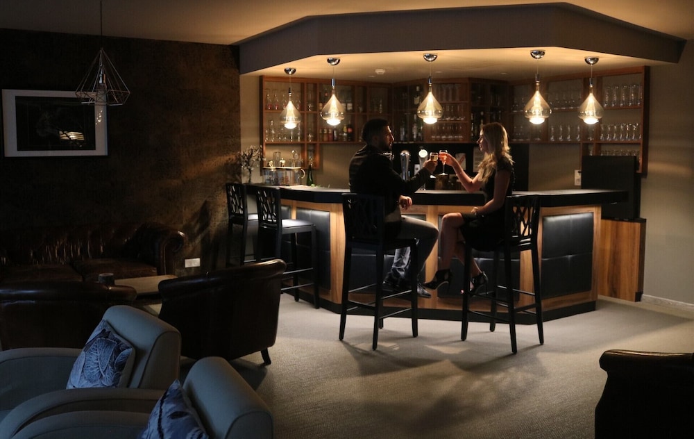 Brit Hotel Lodge 43/50