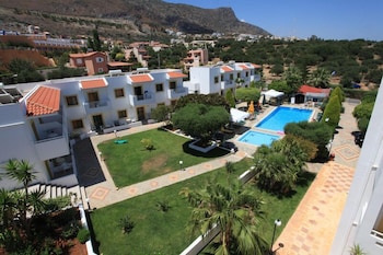 Nikolas Villas Apartments 35/43