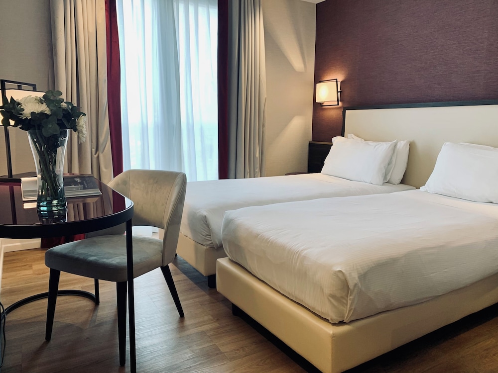 Hotel St Martin 13/63