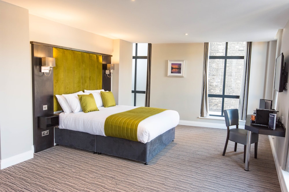 St Nicholas Hotel 19/42