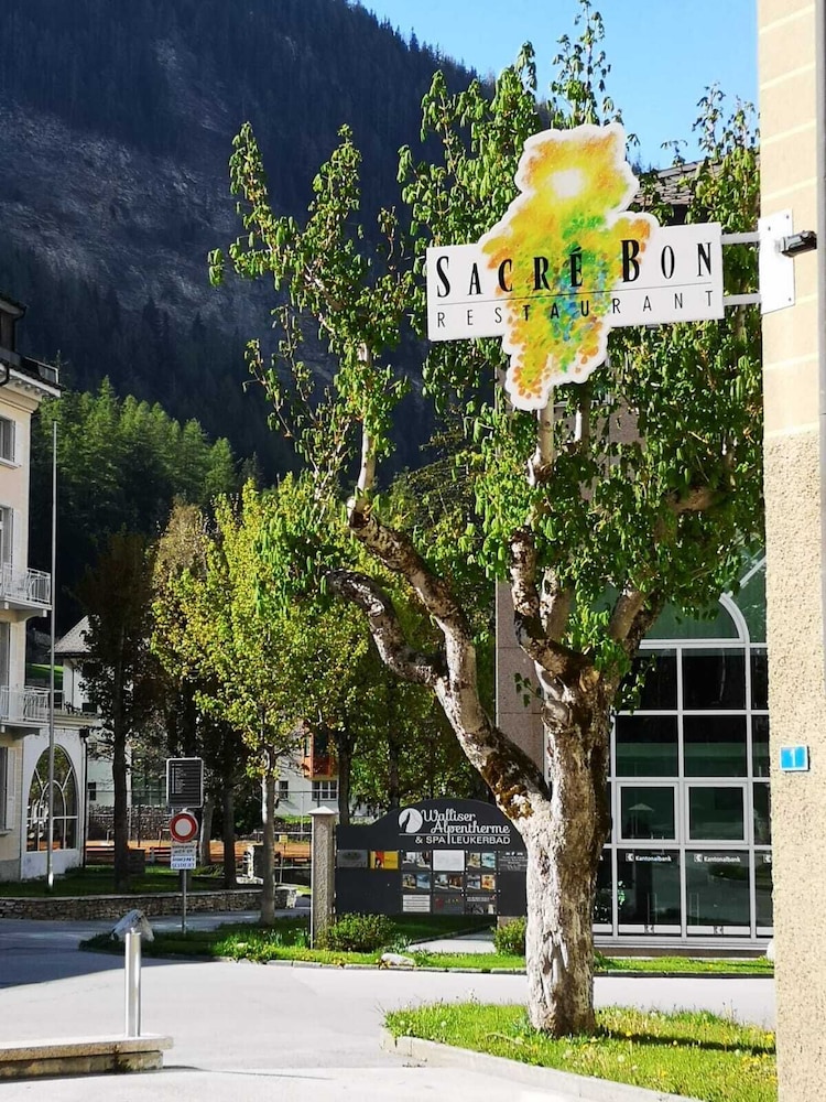 Thermal Hotels And Walliser Alpentherme Leukerbad 70/77