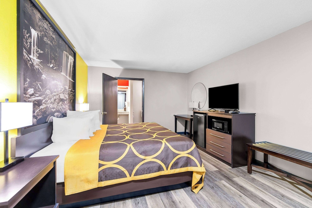 Super 8 by Wyndham Paragould 14/50
