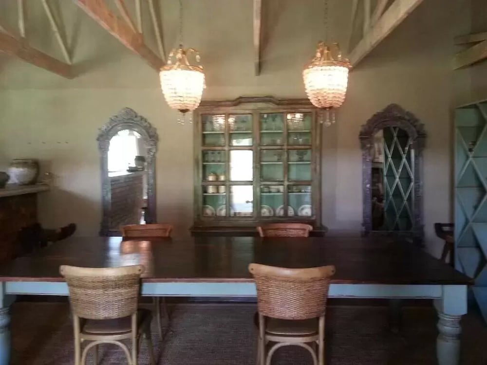 Town And Country Guest House 32/50