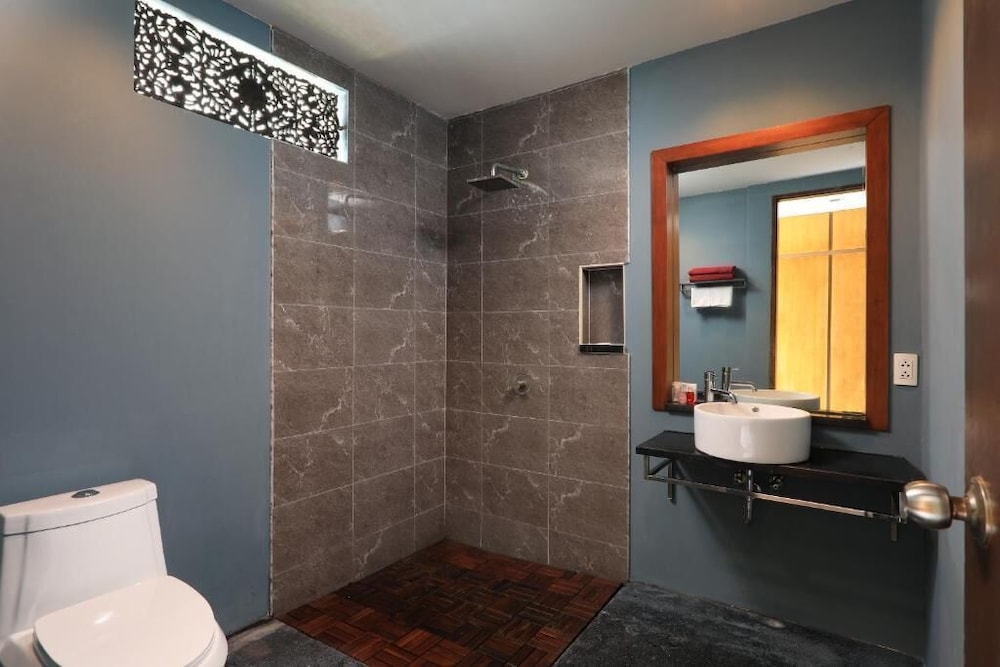 Tea Tree Spa Resort 74/82