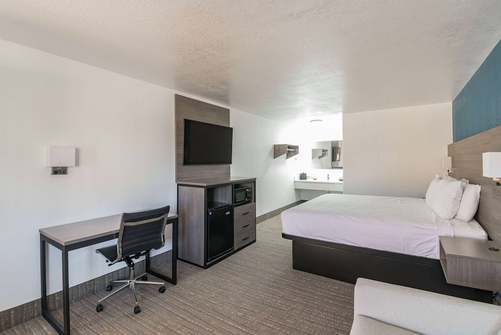 Baymont By Wyndham Grand Junction Hotel 19/35