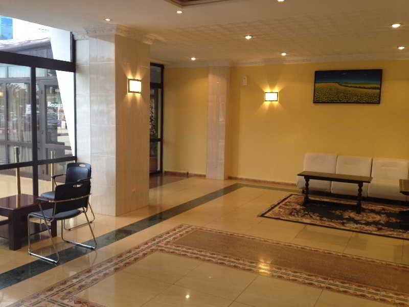 Hotel De L aeroport 7/13
