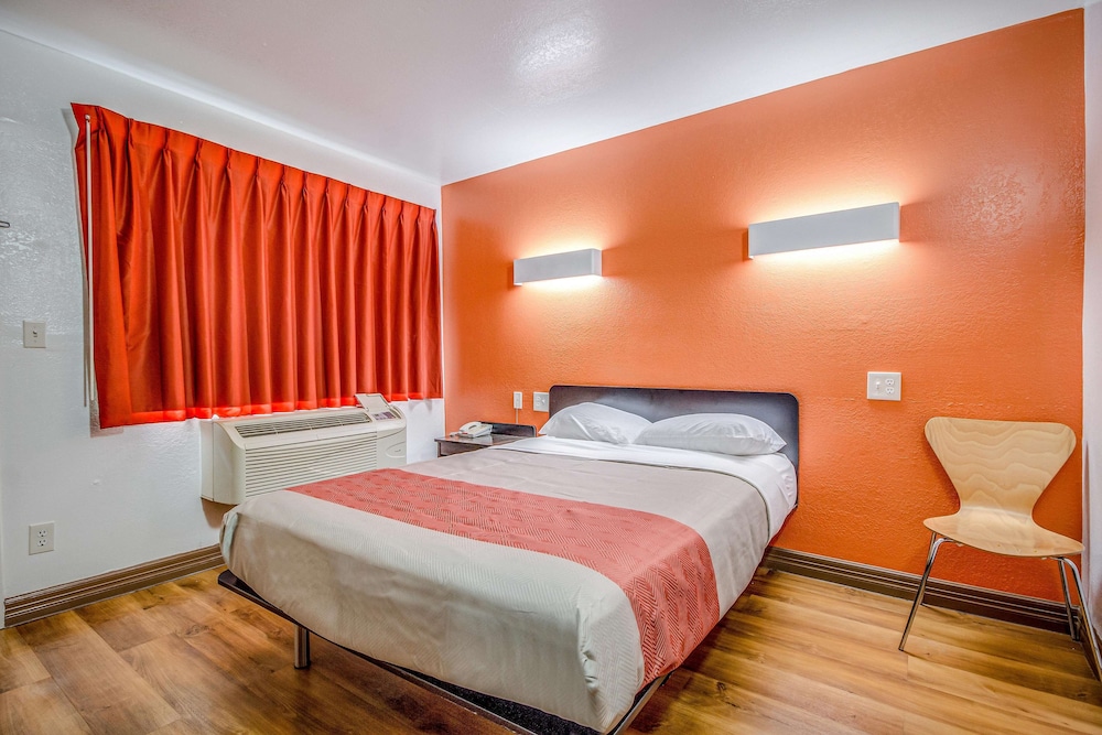 Motel6 Conroe, TX 29/63
