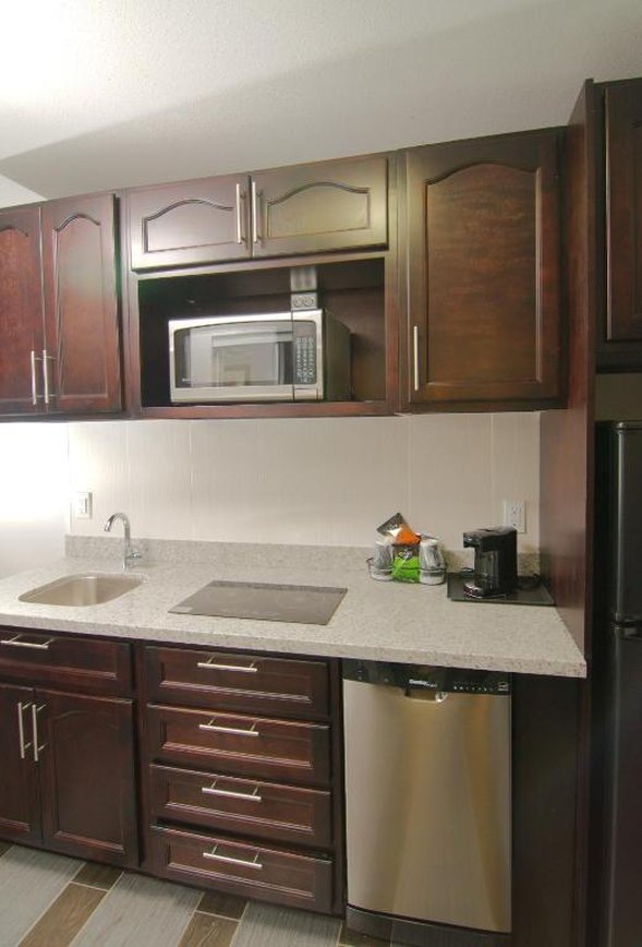 Paradise Inn and Suites Redwater 1/11