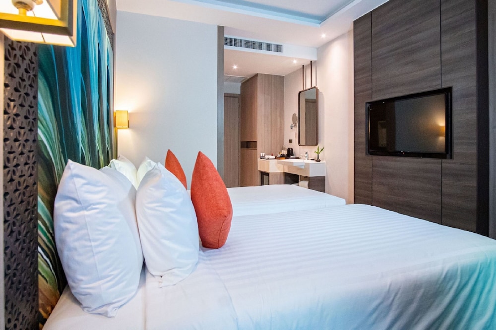 Skyview Resort Phuket 25/78