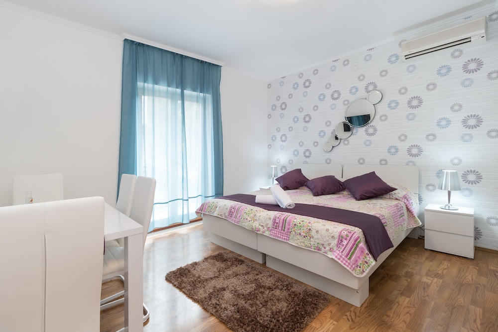 Villa Voinic 31/50