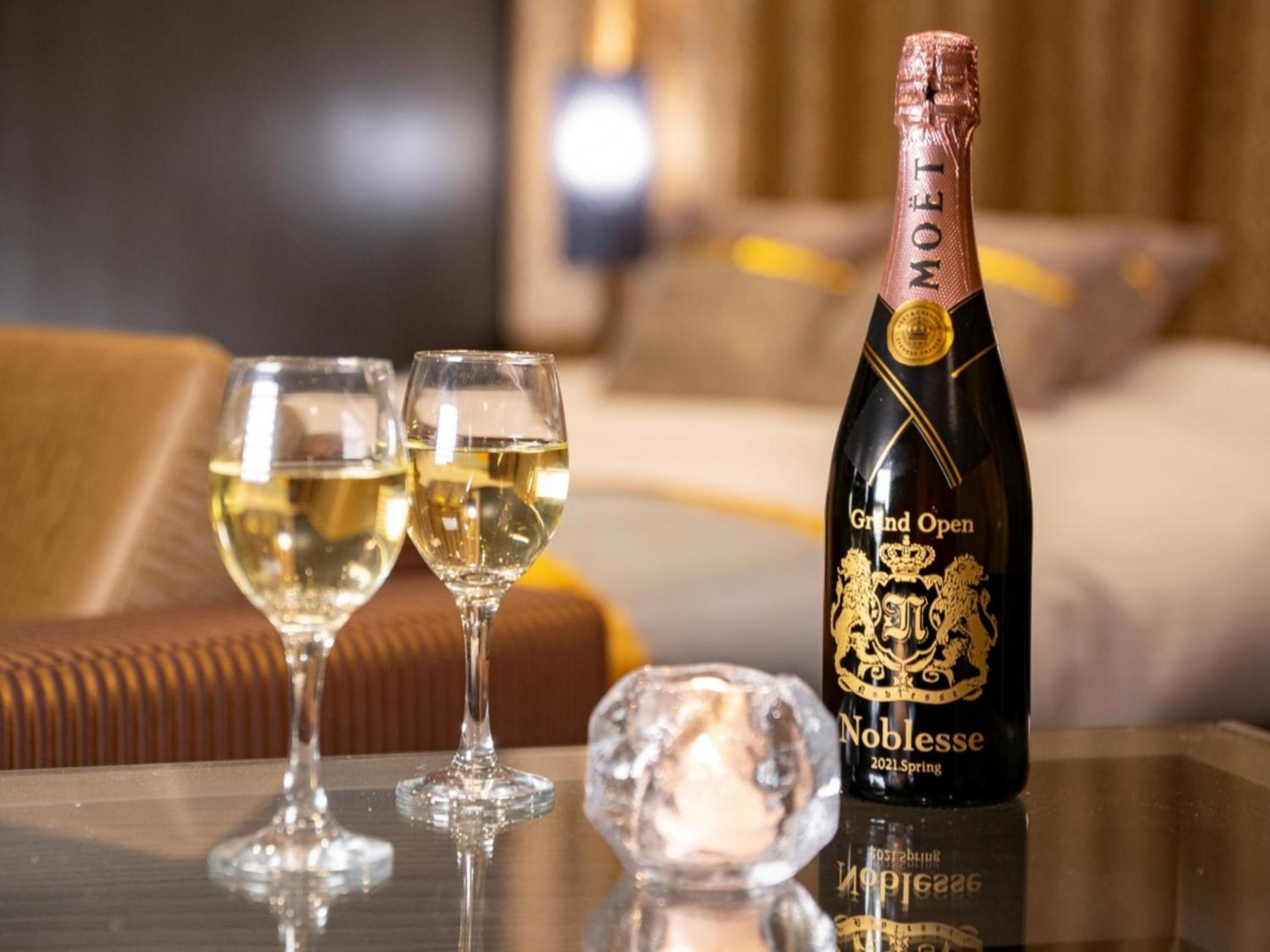 Hotel Noblesse 8/25
