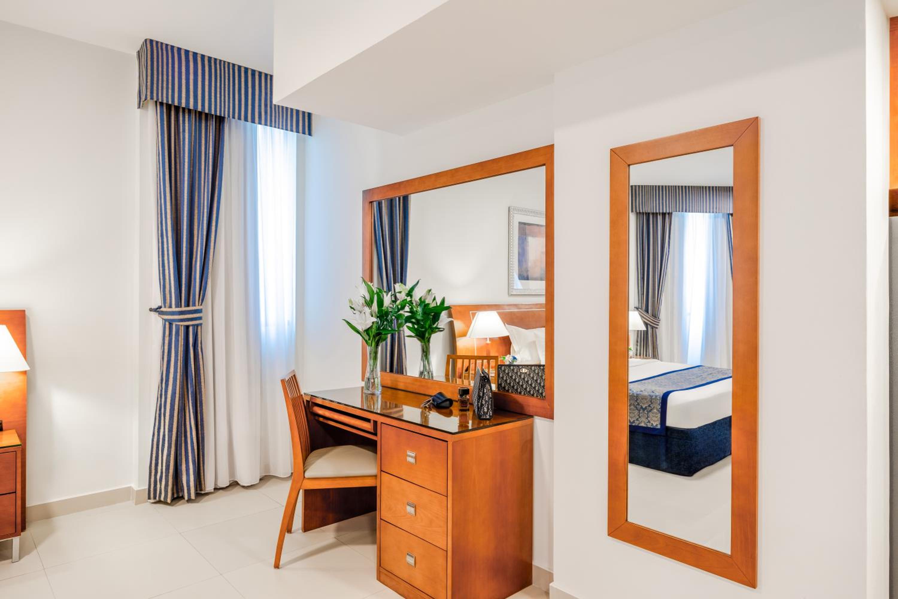 Golden Sands Hotel Apartments 3-5-10