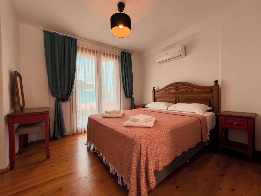 Alice Tatil Evi 9/30