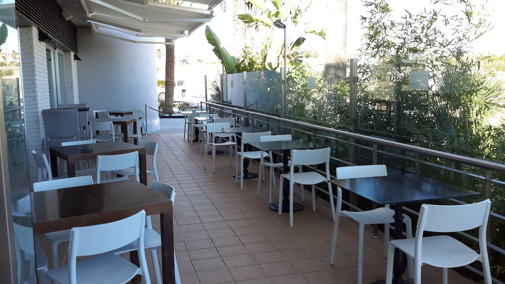 Avent Verahotel 36/44