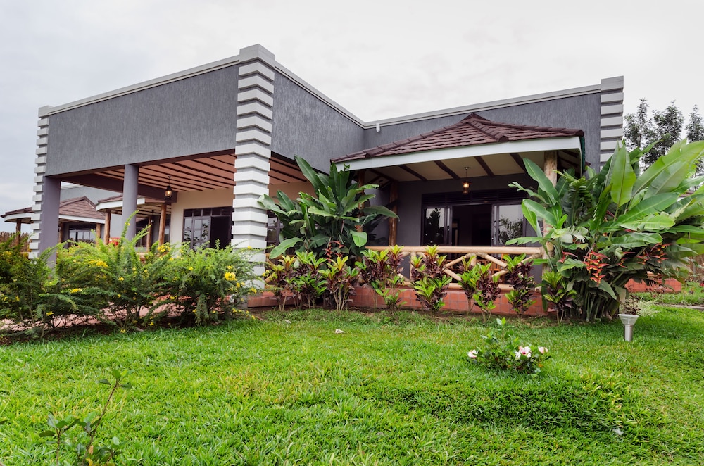 Emburara Farm Lodge 42/50