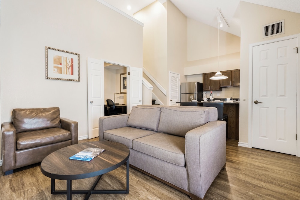 Chase Suite Hotel El Paso 28/59