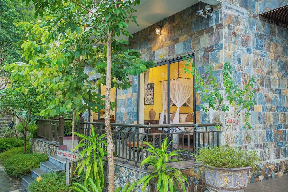 Central Hills Pu Luong Resort 3/50
