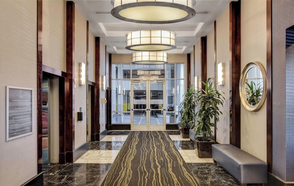 The Platinum Hotel 49/65