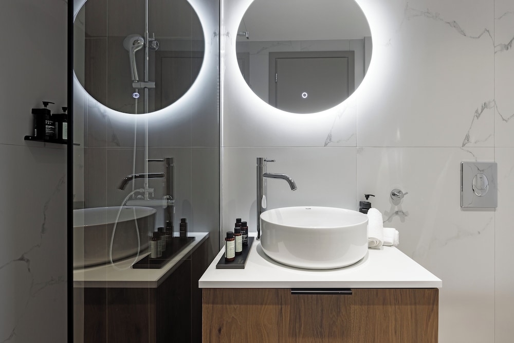 Ermass Modern Living Apartments 50/50