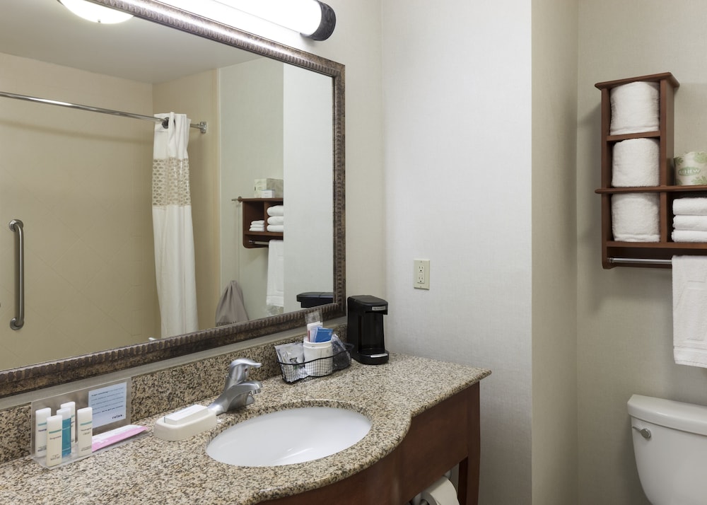 Hampton Inn Suites Davenport 10/41
