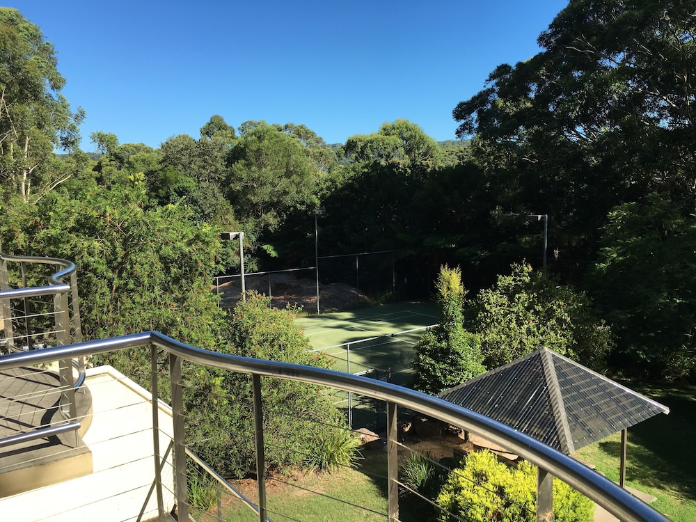 Avoca Beach Hotel 24/45