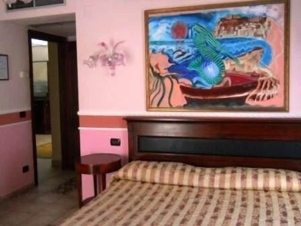 Hotel U Bais 7/36