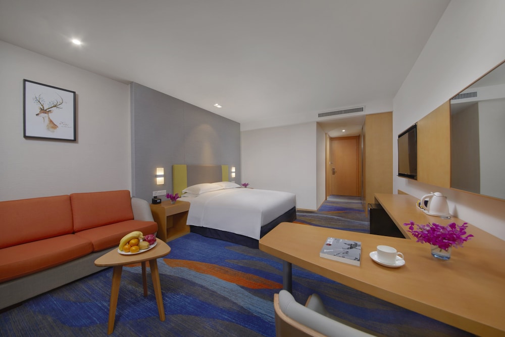 Holiday Inn Express Zhengzhou Zhengdong 20/73