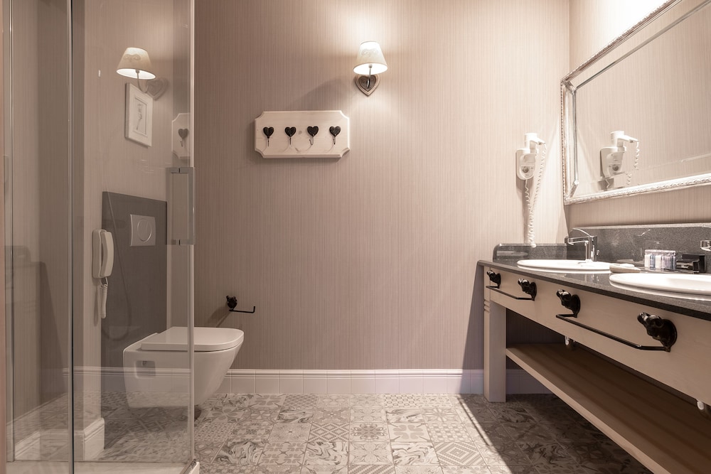 Aries Hotel Spa 47/50