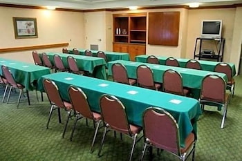 Hampton Inn Commercial Blvd Ft Lauderdale 33/35