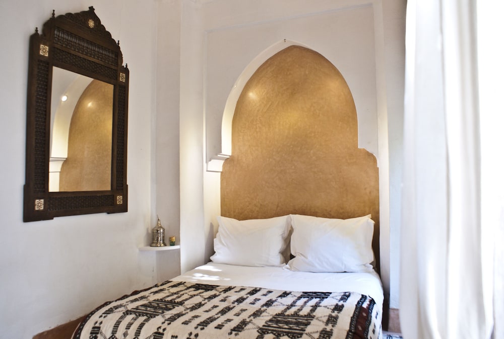 COMFORT, DOUBLE BED