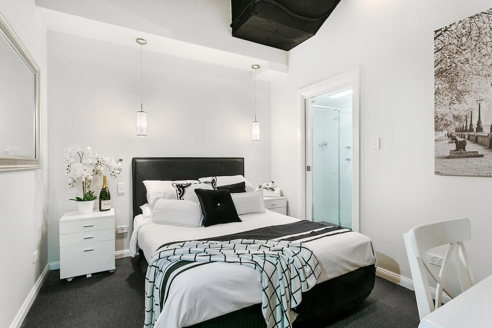 Airport Hotel Sydney 11/40
