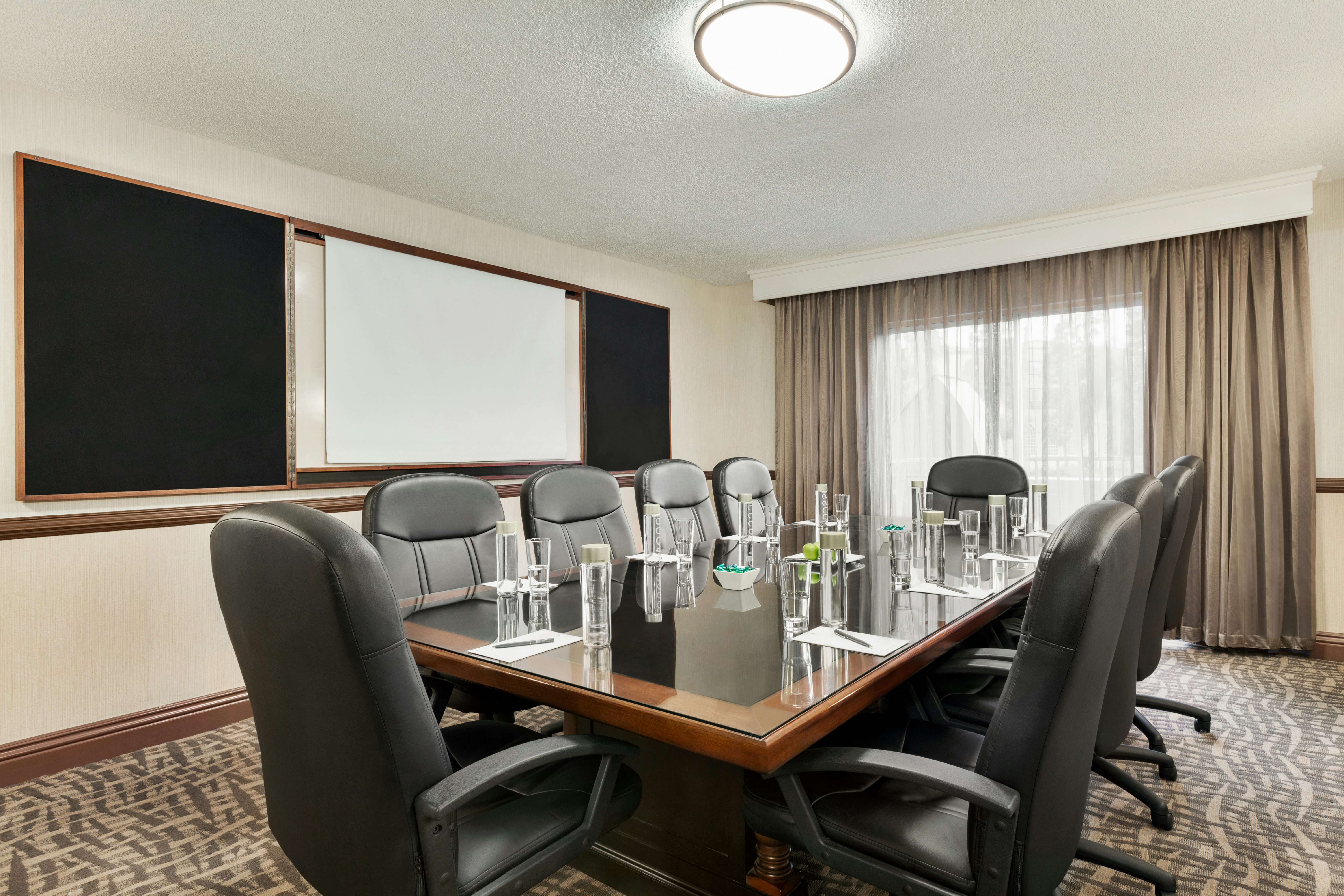 Embassy Suites By Hilton Santa Ana Orange County Airport 52/62
