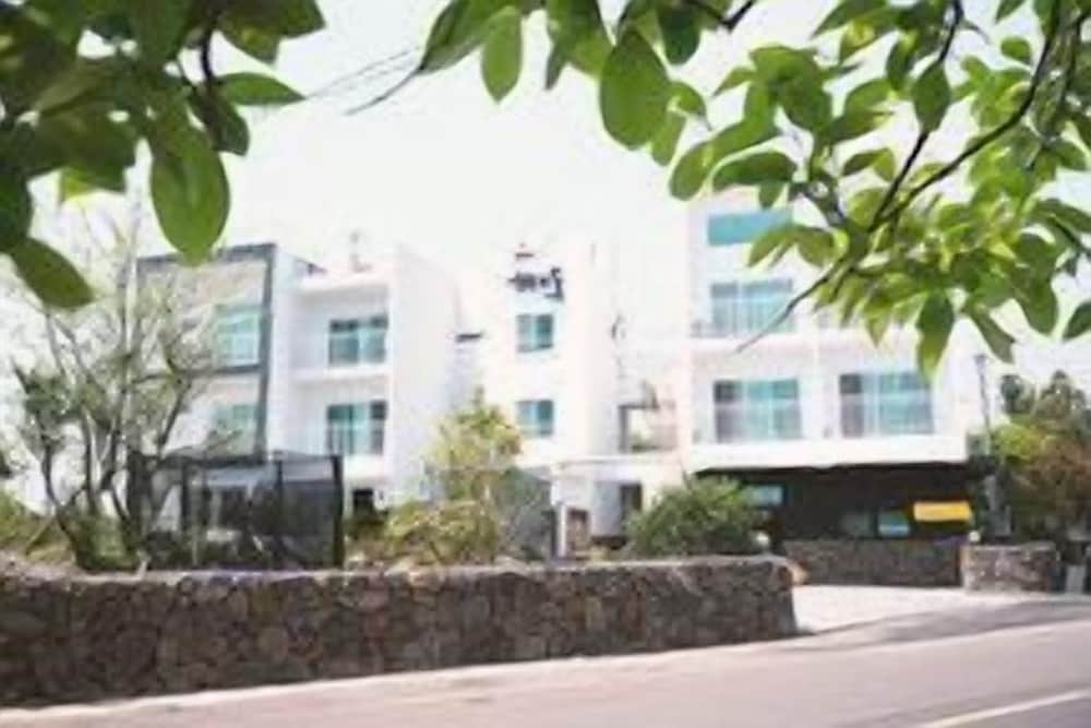 Jeju Baraki 8/39