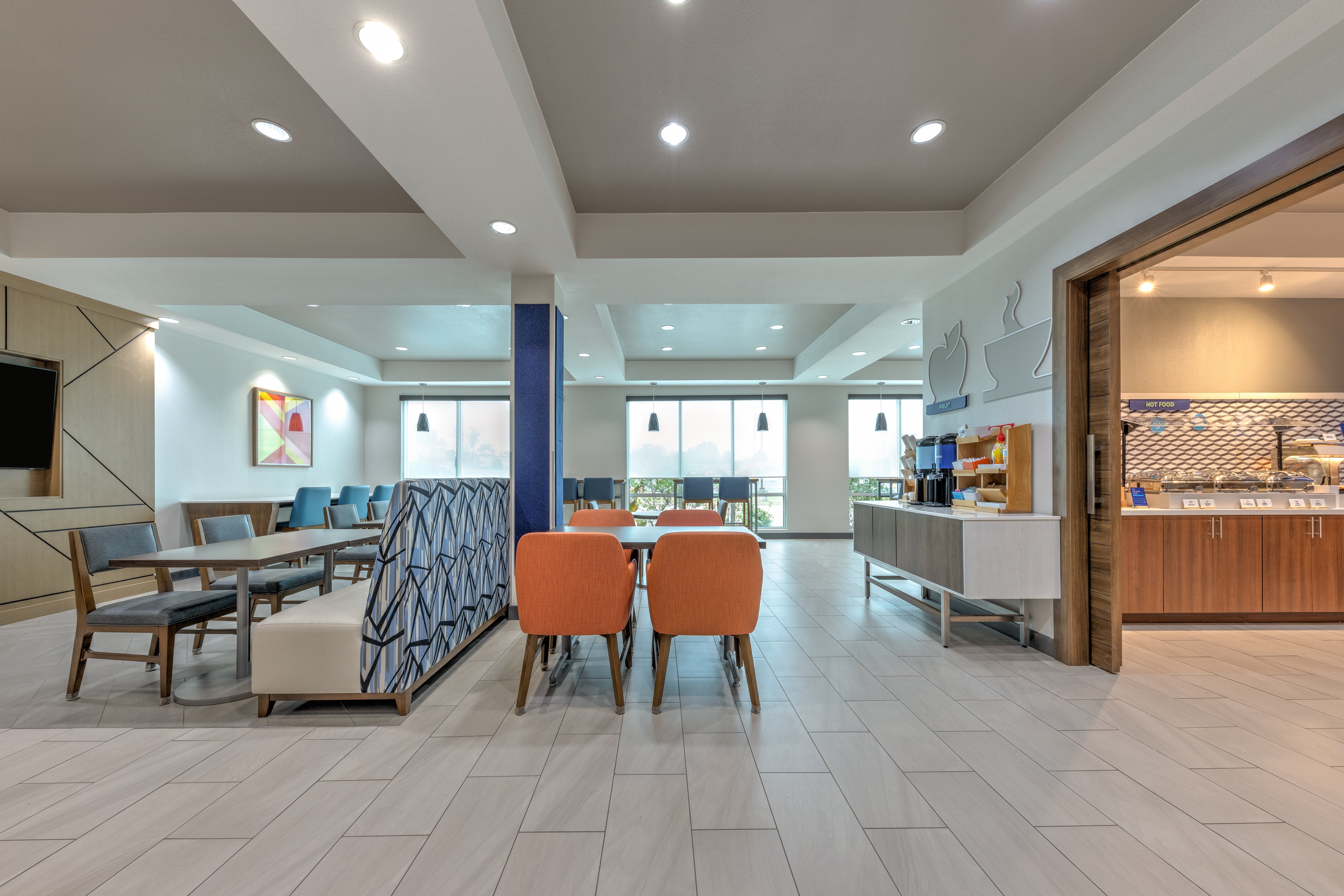 Holiday Inn Express Hotel Suites Athens 32/47