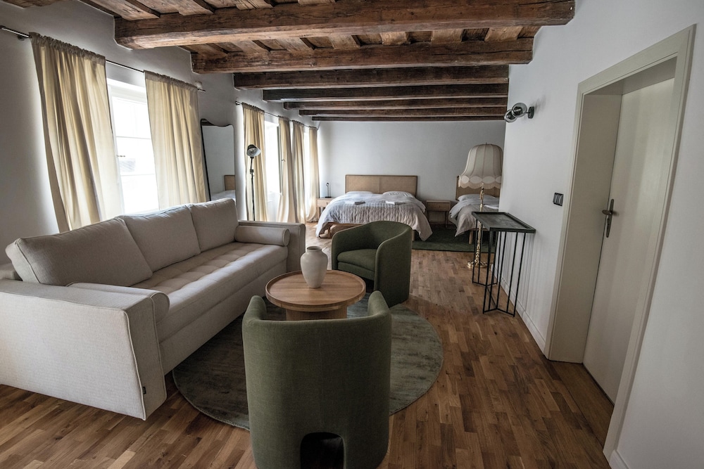 Domus Balthasar Boutique Hotel 53/66
