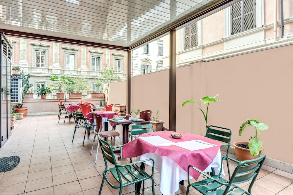 Hotel Milo 35/50