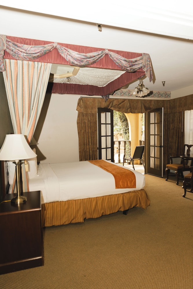 Master, Suite, King Bed