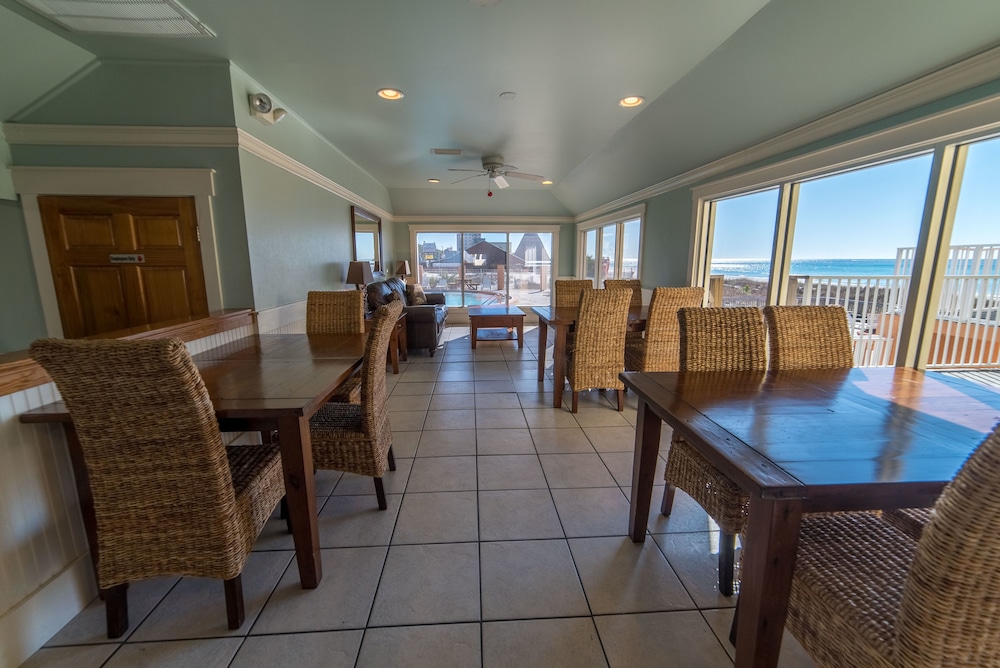 Seahaven Beach Hotel 52/69