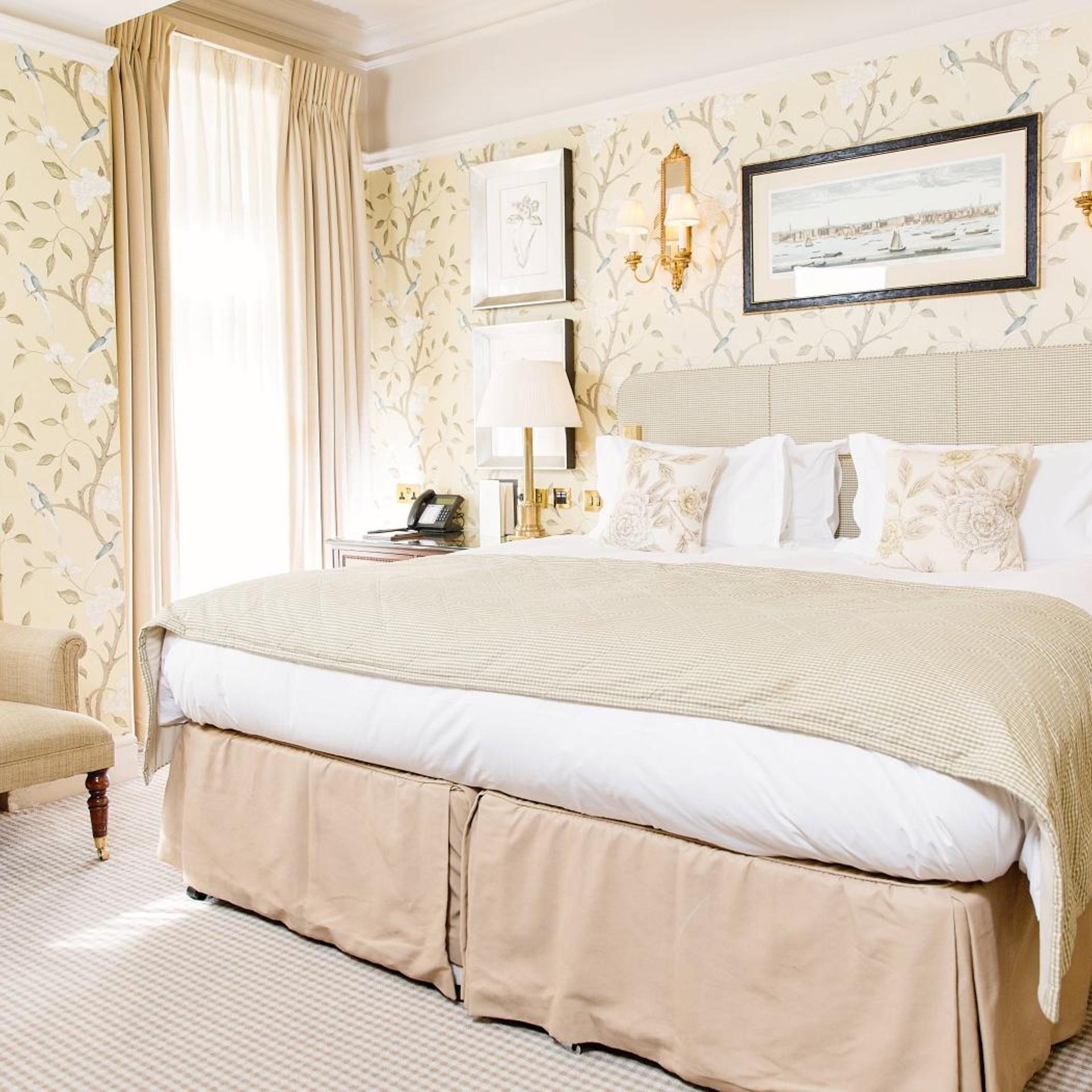 CLASSIC, KING BED