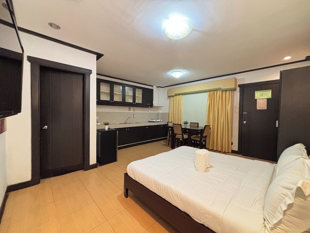 D'leonor Hotel 29/73