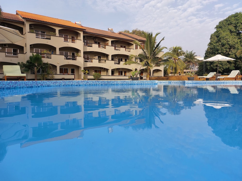 Kololi Beach Club 3/46