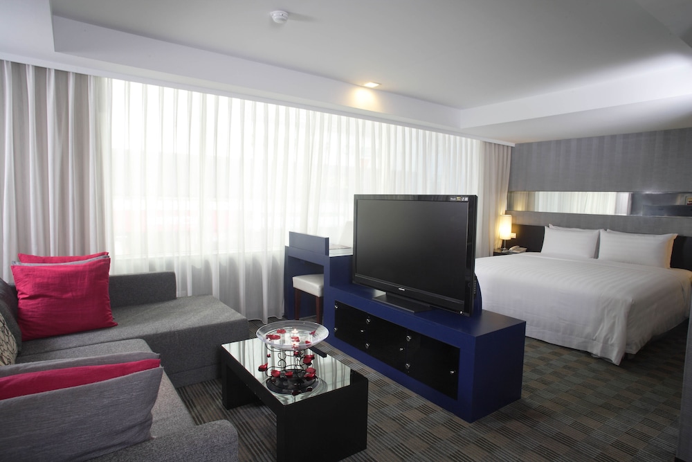 Hotel B 32/50