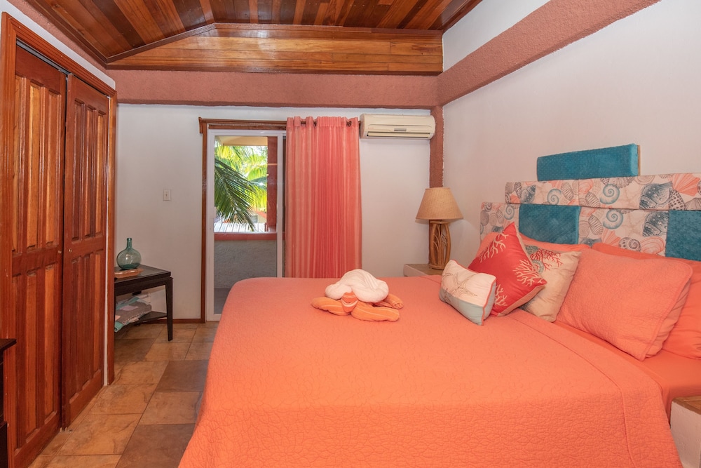 Bella Vista Guesthouse Cabins 35/84
